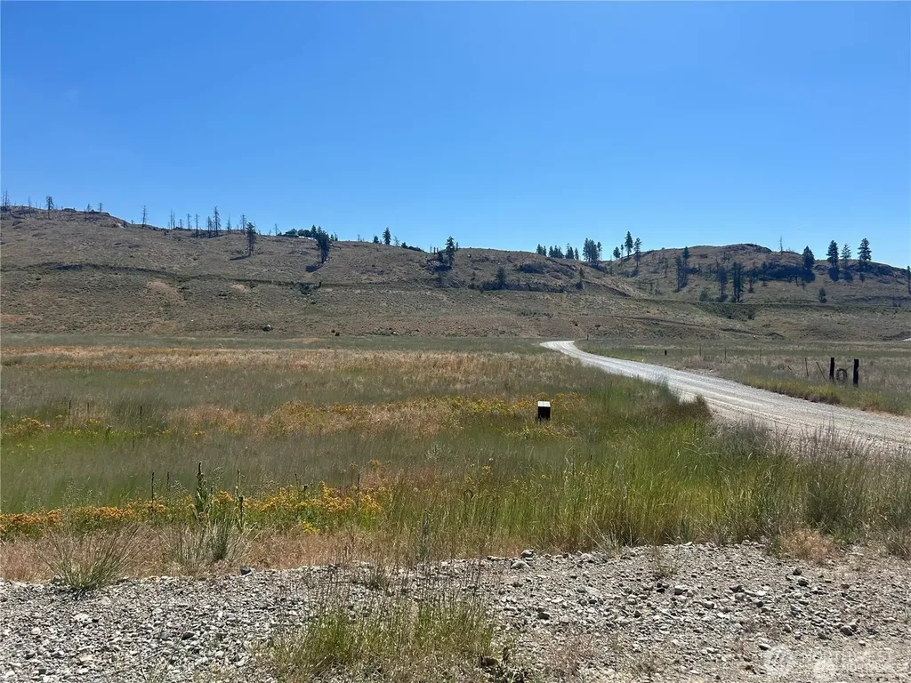 4 Crest Drive Oroville WA 98844