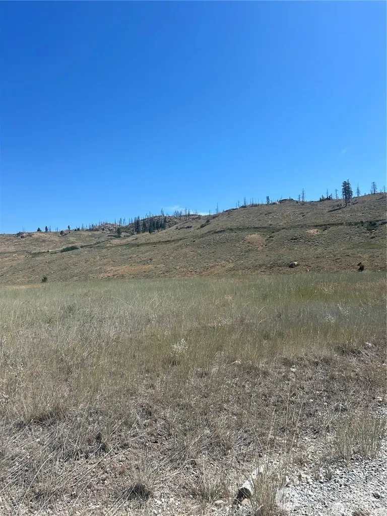 4 Crest Drive Oroville WA 98844