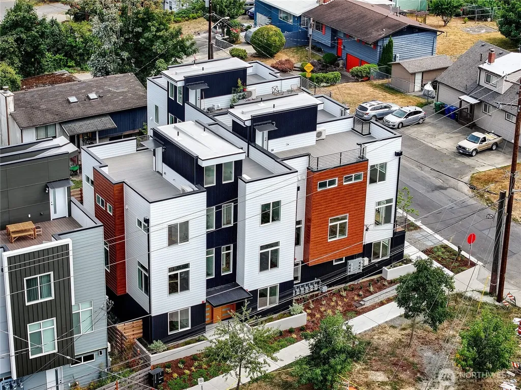 7560 43rd Avenue S Seattle WA 98118