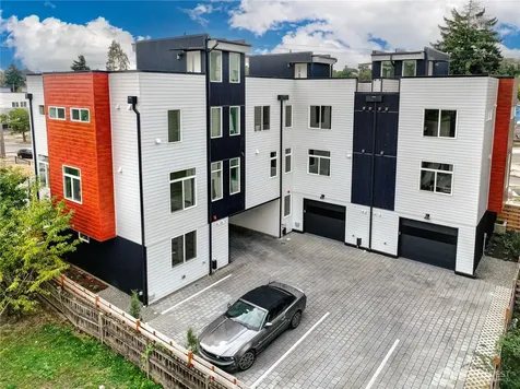 7560 43rd Avenue S Seattle WA 98118