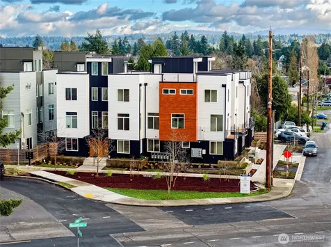 7560 43rd Avenue S Seattle WA 98118