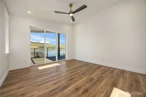154 Apple Avenue Chelan WA 98816