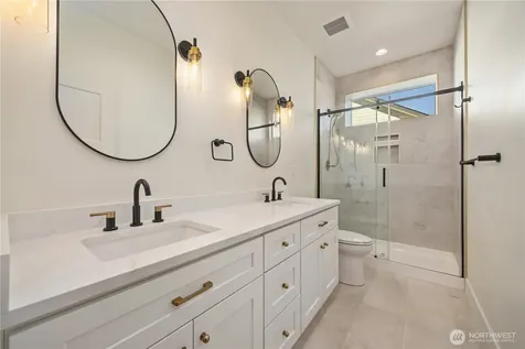 154 Apple Avenue Chelan WA 98816