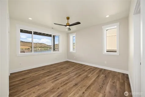 154 Apple Avenue Chelan WA 98816