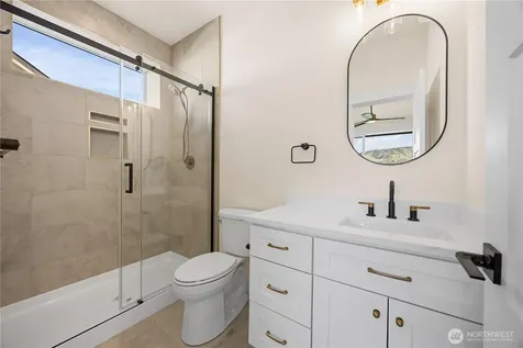154 Apple Avenue Chelan WA 98816