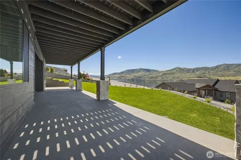 154 Apple Avenue Chelan WA 98816