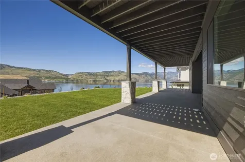 154 Apple Avenue Chelan WA 98816
