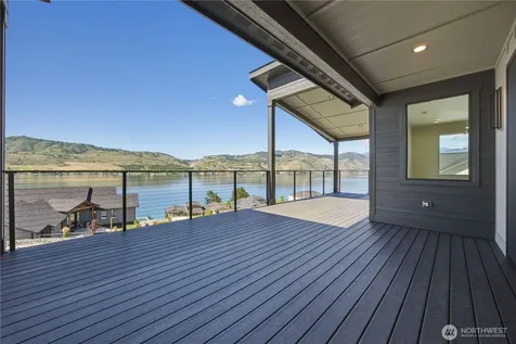 154 Apple Avenue Chelan WA 98816
