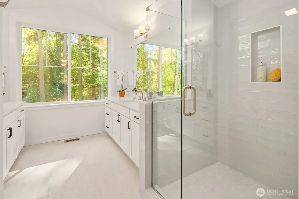 13468 NE 112th Place Redmond WA 98052