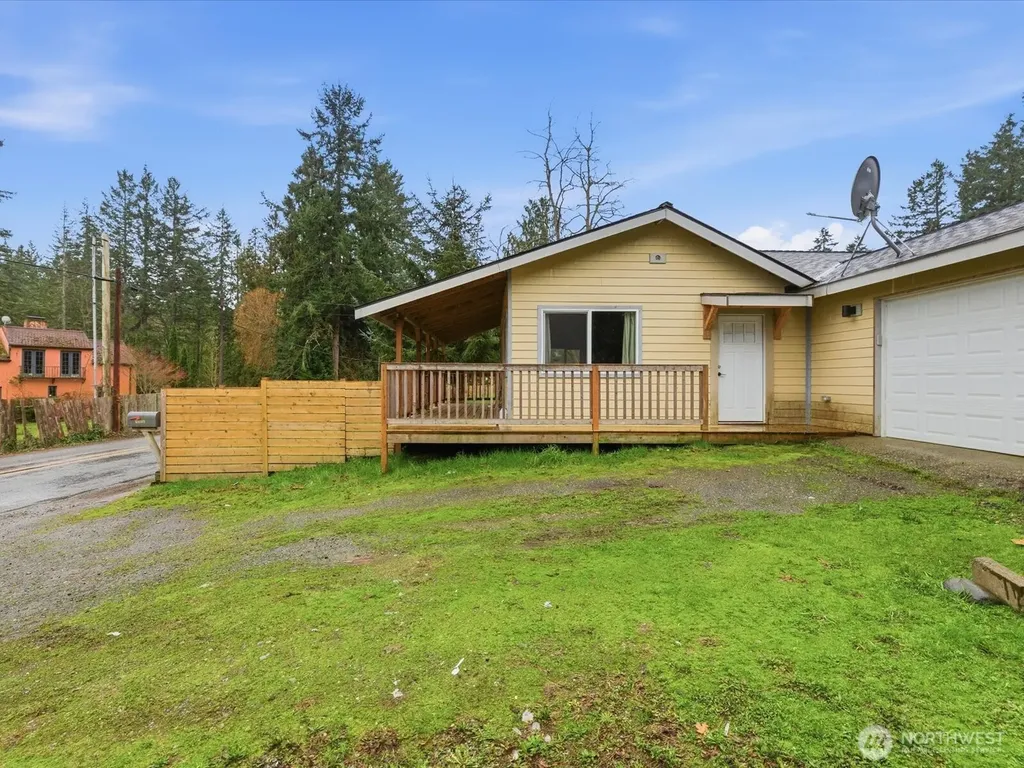 16602 Delano Road Lakebay WA 98349