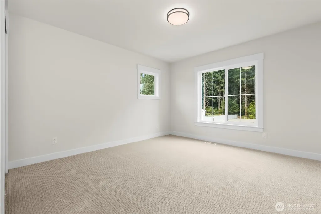 1617 Lockridge Loop E Enumclaw WA 98022