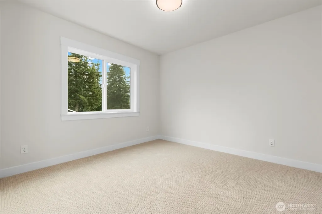 1617 Lockridge Loop E Enumclaw WA 98022