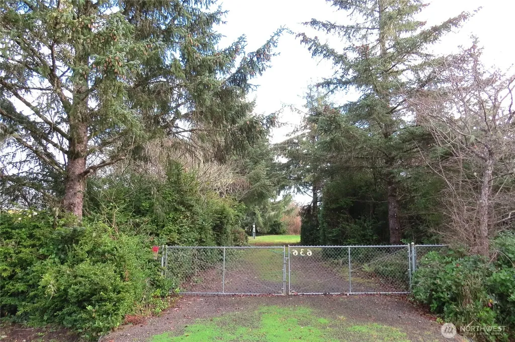 636 Weatherwax Loop NE Ocean Shores WA 98569
