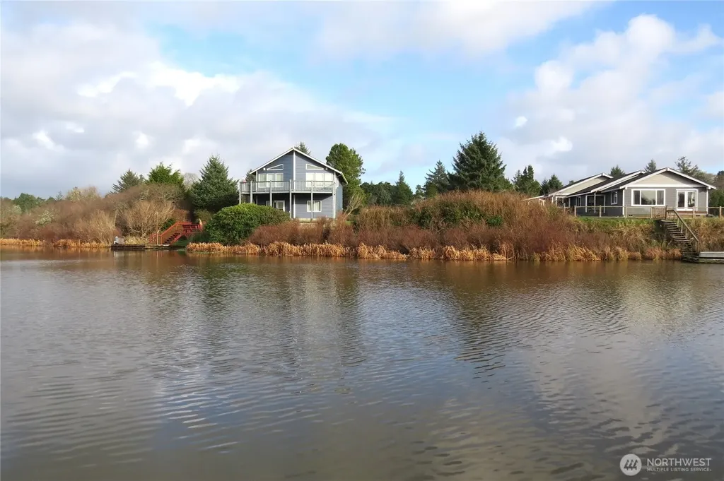 636 Weatherwax Loop NE Ocean Shores WA 98569