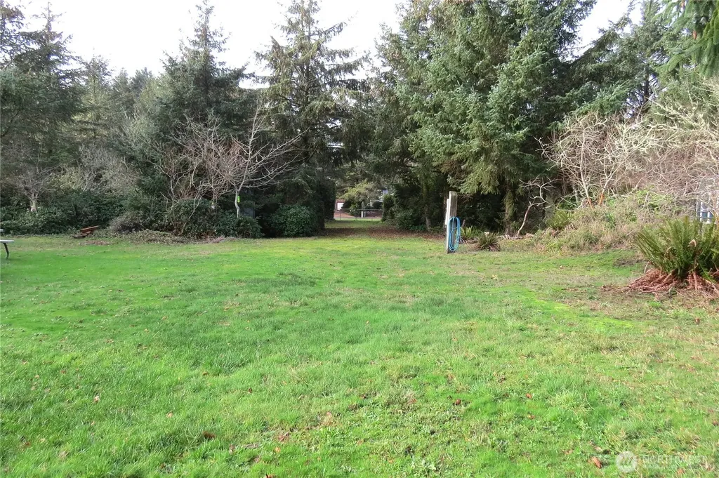 636 Weatherwax Loop NE Ocean Shores WA 98569