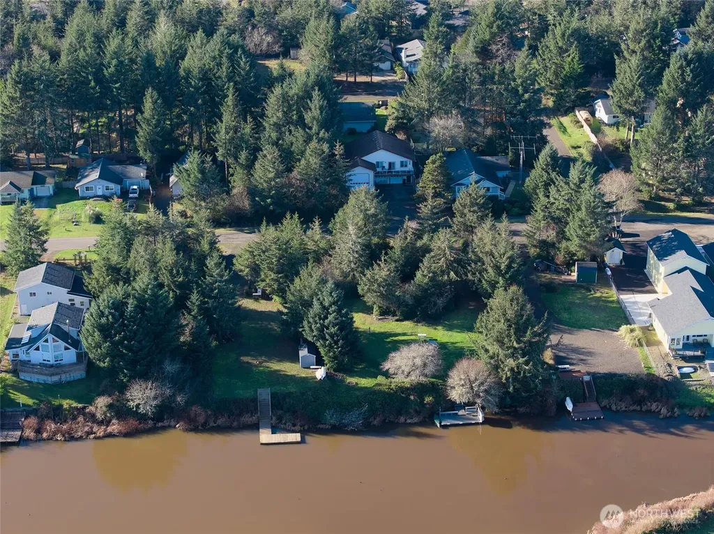 636 Weatherwax Loop NE Ocean Shores WA 98569