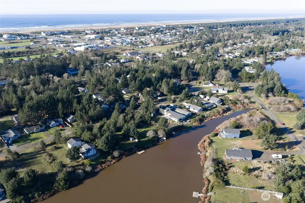 636 Weatherwax Loop NE Ocean Shores WA 98569