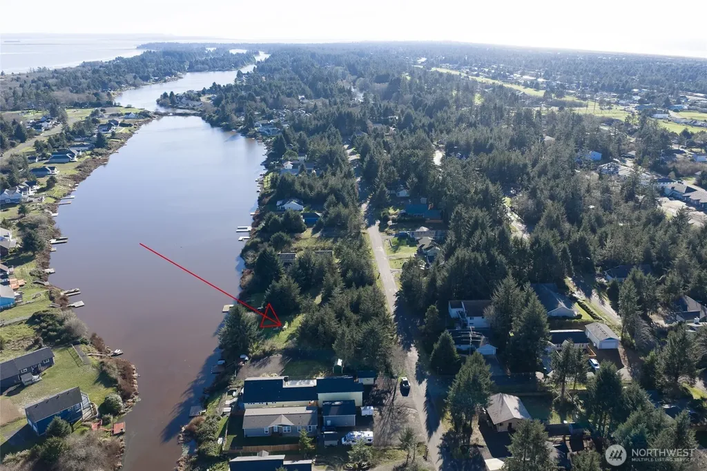 636 Weatherwax Loop NE Ocean Shores WA 98569