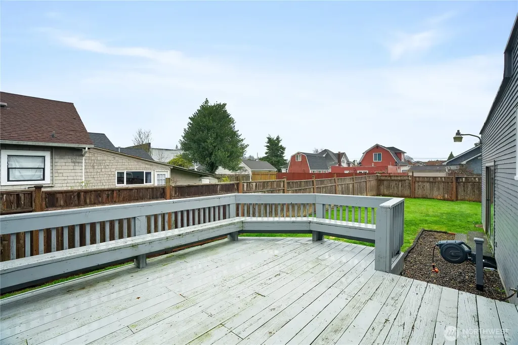 619 Spruce Street Hoquiam WA 98550