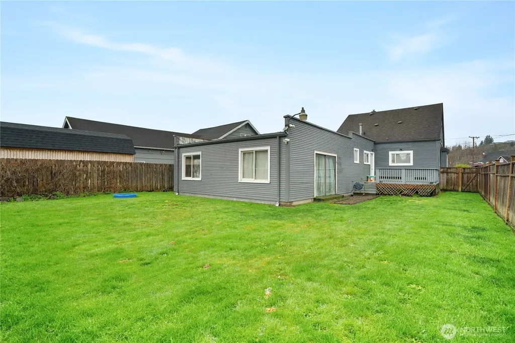 619 Spruce Street Hoquiam WA 98550