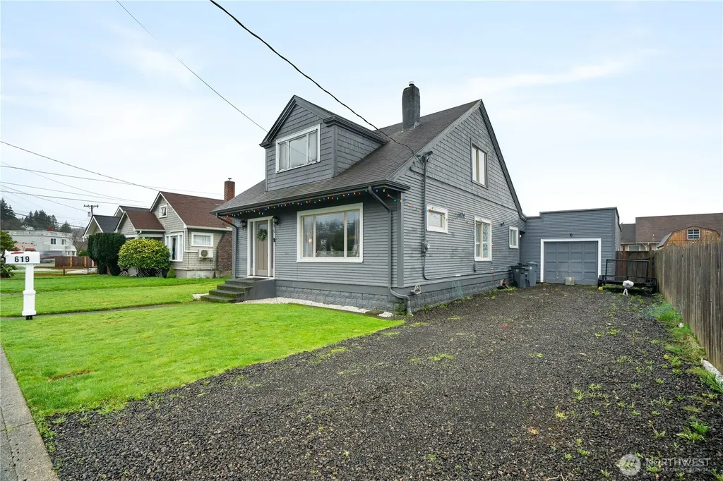 619 Spruce Street Hoquiam WA 98550