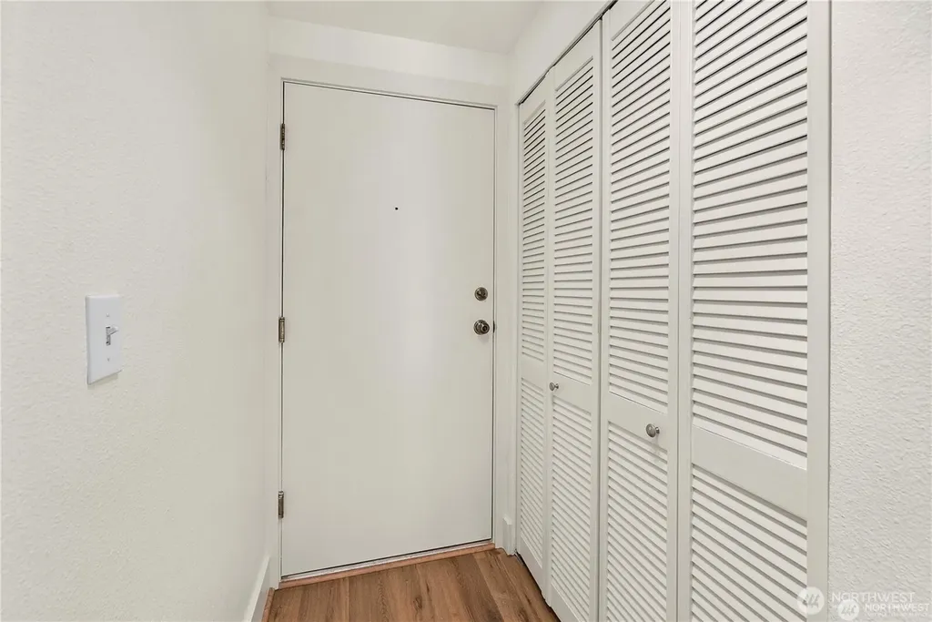4831 Fauntleroy Way SW Seattle WA 98116