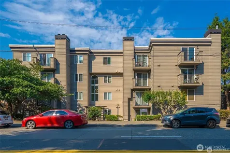 4831 Fauntleroy Way SW Seattle WA 98116