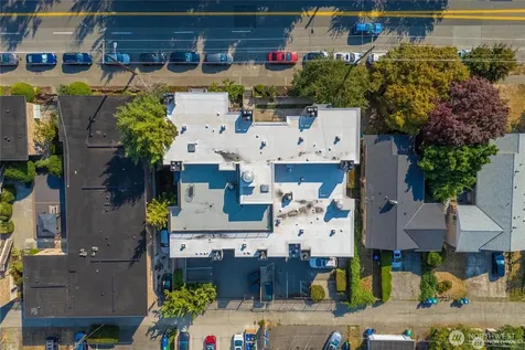 4831 Fauntleroy Way SW Seattle WA 98116