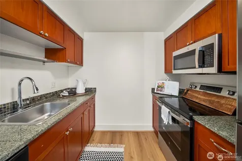4831 Fauntleroy Way SW Seattle WA 98116
