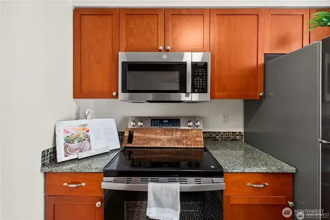 4831 Fauntleroy Way SW Seattle WA 98116