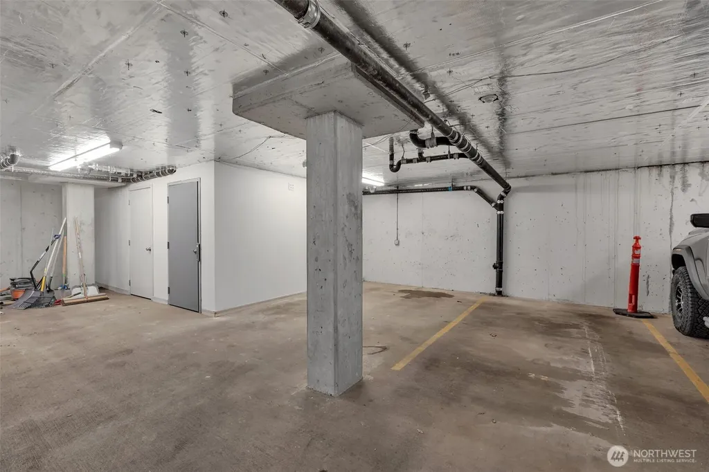1231 5th Avenue N Seattle WA 98109