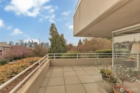 1231 5th Avenue N Seattle WA 98109