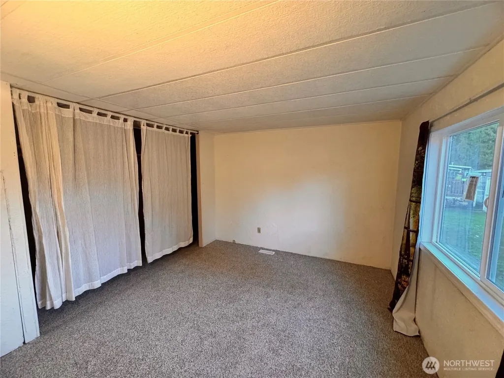 4040 Auburn Way Way S Auburn WA 98092
