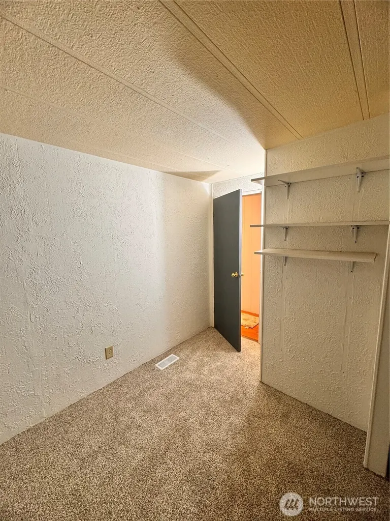 4040 Auburn Way Way S Auburn WA 98092