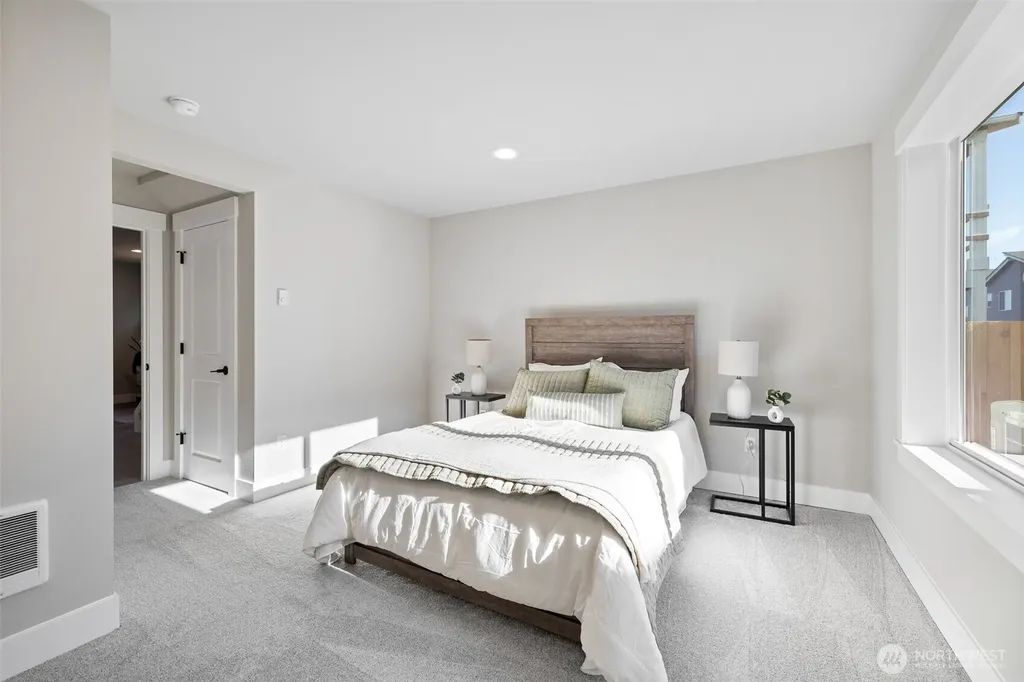 1028 168th Street SW Lynnwood WA 98037