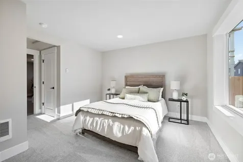 1028 168th Street SW Lynnwood WA 98037