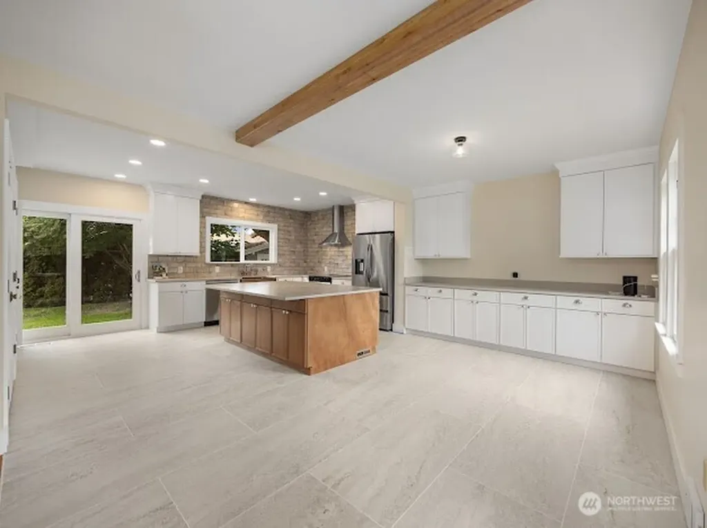417 N Columbia Street Chelan WA 98816