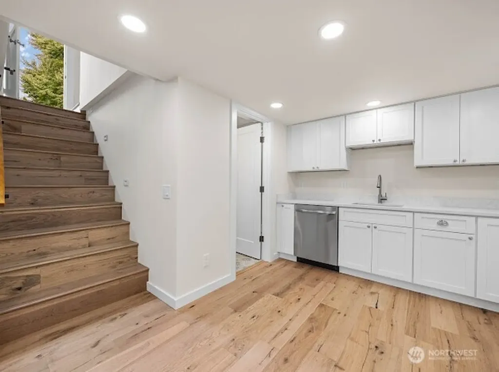 417 N Columbia Street Chelan WA 98816