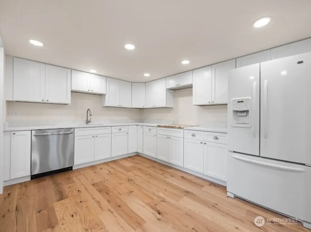 417 N Columbia Street Chelan WA 98816