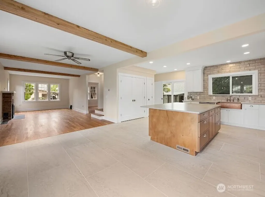 417 N Columbia Street Chelan WA 98816