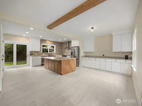 417 N Columbia Street Chelan WA 98816