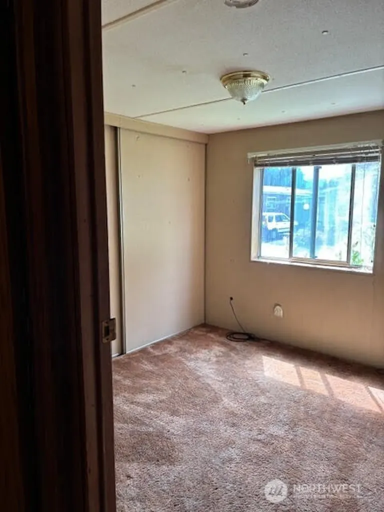 823 Cottonwood Drive Enumclaw WA 98022