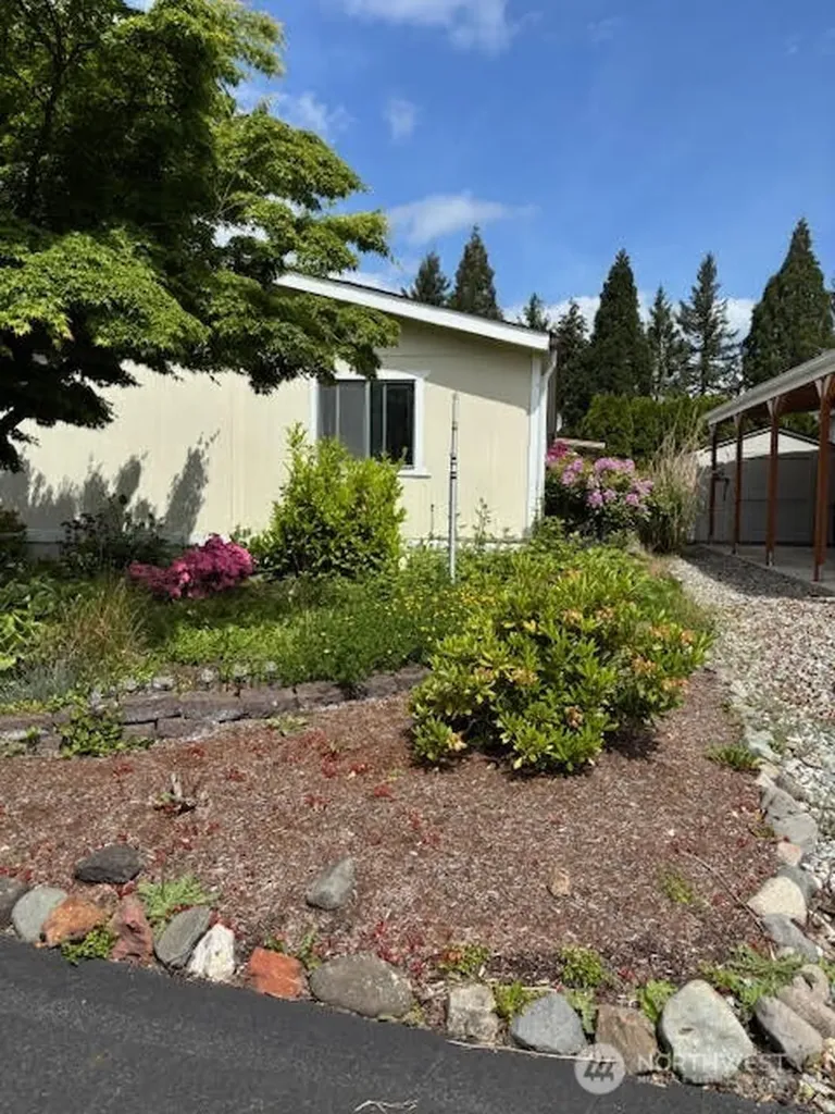 823 Cottonwood Drive Enumclaw WA 98022