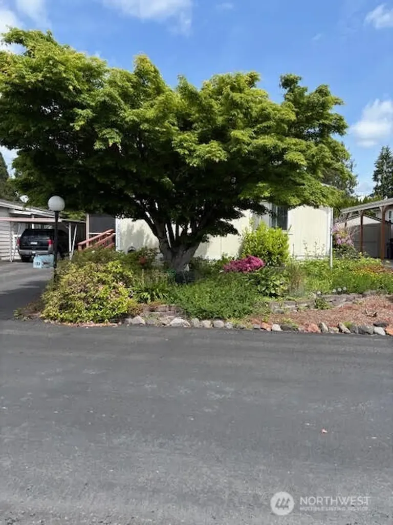 823 Cottonwood Drive Enumclaw WA 98022