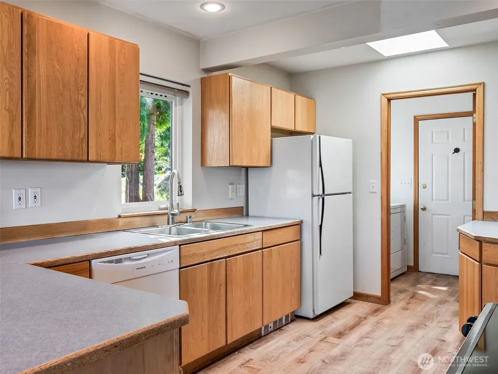 320 N North Street Sequim WA 98382