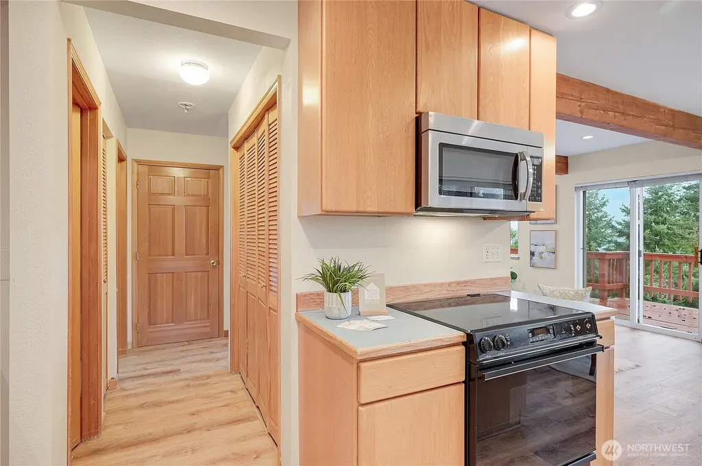 320 N North Street Sequim WA 98382