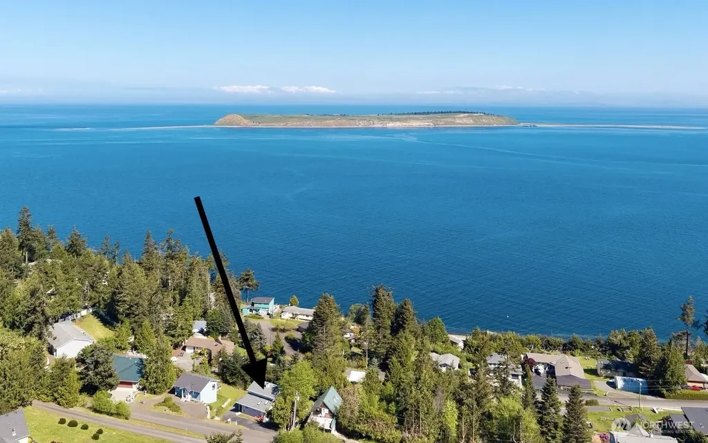 320 N North Street Sequim WA 98382