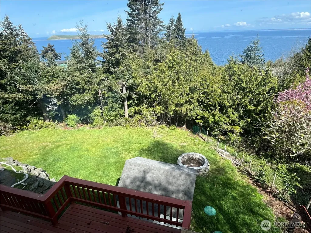 320 N North Street Sequim WA 98382
