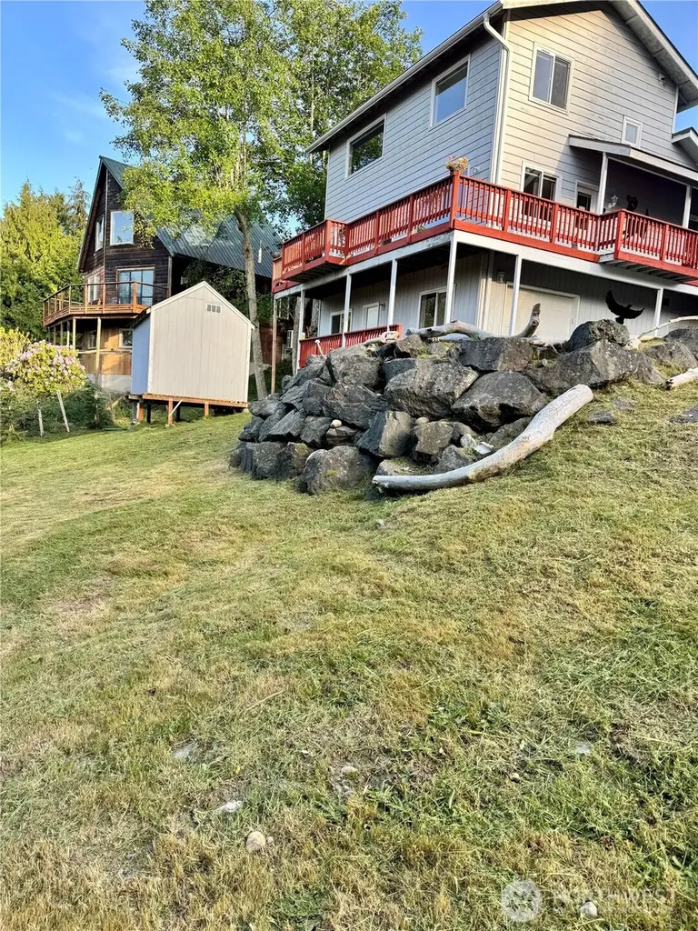 320 N North Street Sequim WA 98382