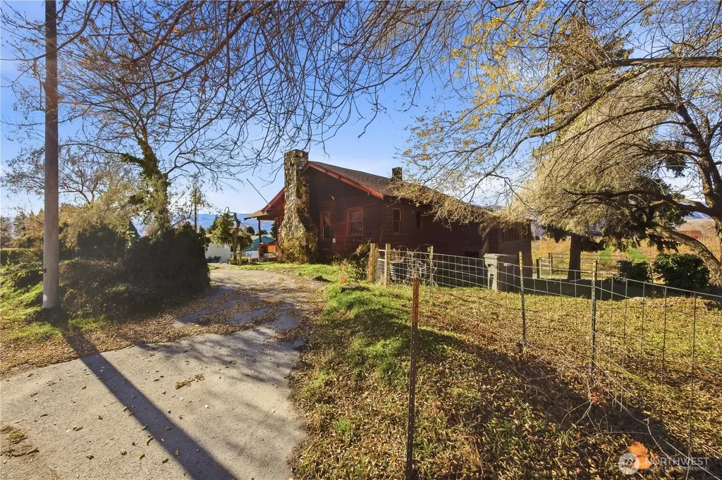 5 35th Street NW East Wenatchee WA 98802